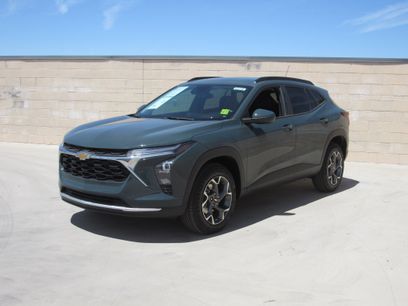 Used 2025 Chevrolet Trax LT w/ LT Convenience Package