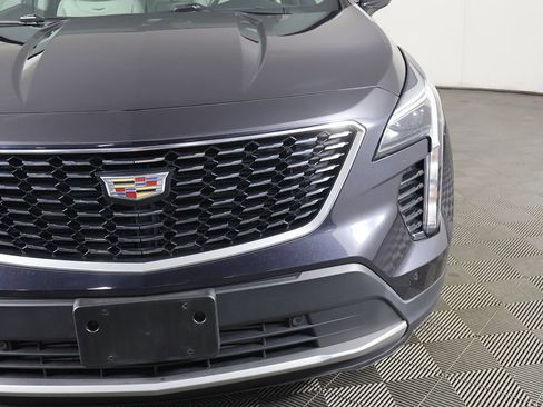 Used 2023 Cadillac XT4 Premium Luxury AWD/4WD image 16