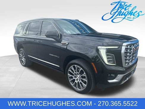 Used 2026 GMC Yukon Denali w/ Sun & Power Step Package AWD/4WD image 1