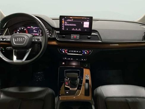 Used 2023 Audi Q5 2.0T Premium w/ Convenience Package AWD/4WD image 12