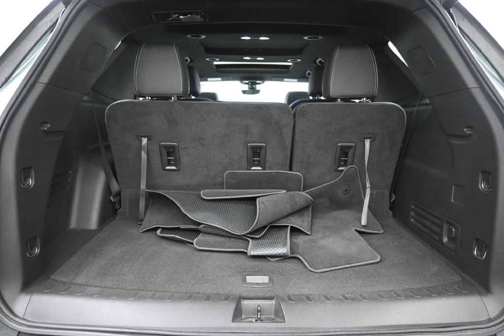 Used 2022 Chevrolet Traverse LT w/ LT Premium Package AWD/4WD image 27