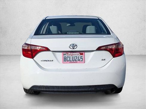Used 2018 Toyota Corolla LE image 8