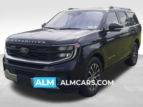 Used 2025 Ford Expedition Platinum AWD/4WD image 1