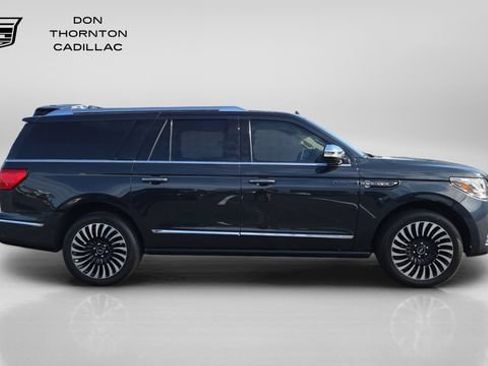 Used 2021 Lincoln Navigator L Black Label w/ Cargo Convenience Package AWD/4WD image 6
