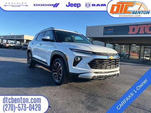 Used 2025 Chevrolet TrailBlazer LT image 1