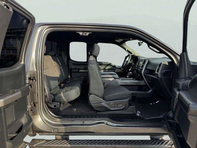 Used 2016 Ford F150 XLT w/ Equipment Group 302A Luxury AWD/4WD image 37