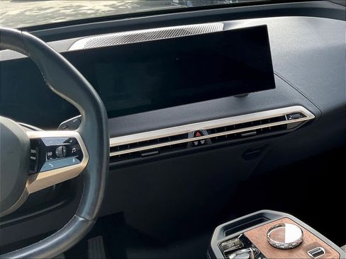 Used 2024 BMW iX xDrive50 w/ Sport Package image 8