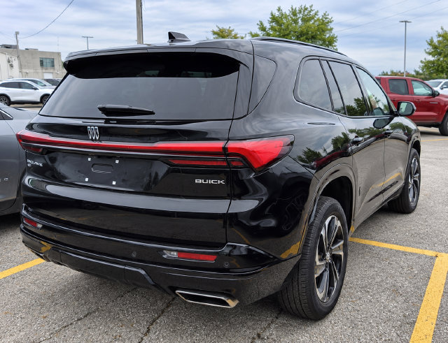 Used 2026 Buick Enclave Sport Touring AWD/4WD image 3