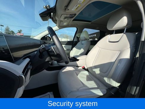 Used 2025 Hyundai Tucson Limited image 19