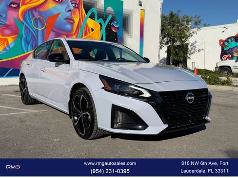 Used 2025 Nissan Altima 2.5 SR FWD image 4