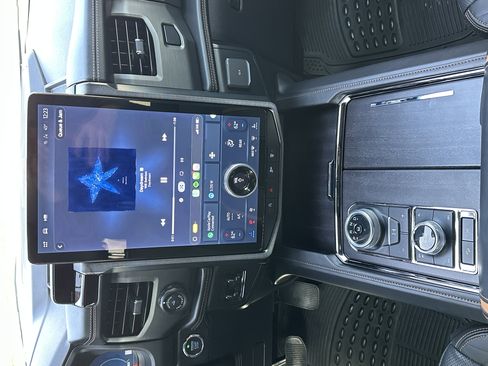 Used 2024 Ford Expedition Max Platinum image 37