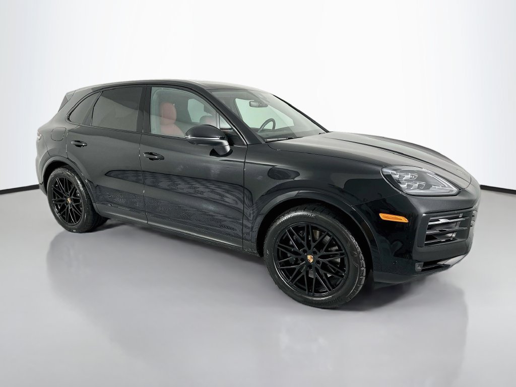 Certified 2025 Porsche Cayenne AWD/4WD image 7