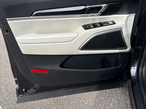 Certified 2025 Kia Telluride S image 20