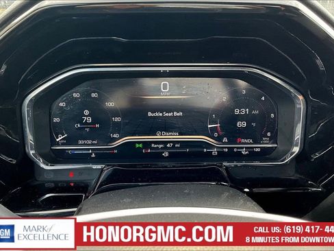 Used 2025 GMC Sierra 1500 SLT RWD image 14