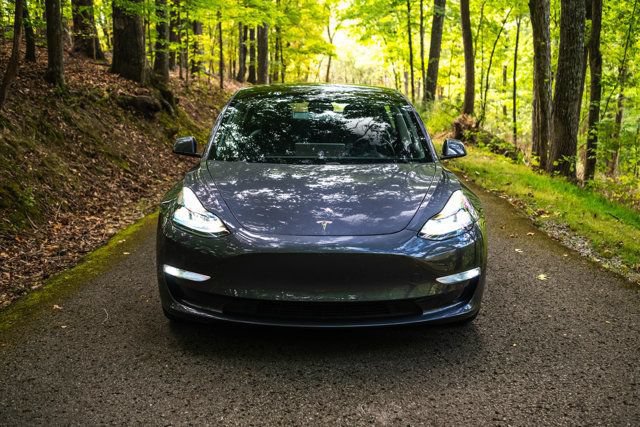 Used 2021 Tesla Model 3 Long Range AWD/4WD image 3