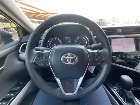 Used 2018 Toyota Camry LE image 24