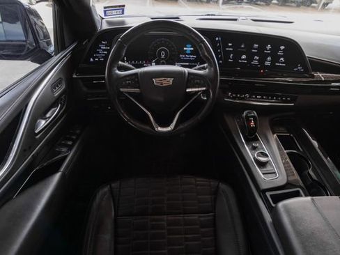 Certified 2023 Cadillac Escalade ESV Sport Platinum w/ LPO, ONYX Package image 27