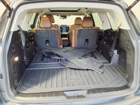Used 2025 Subaru Ascent Touring image 8
