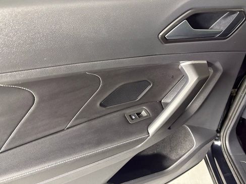 Used 2024 Volkswagen Tiguan SE FWD image 39