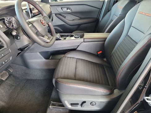 New 2026 Nissan Rogue SV AWD/4WD image 9