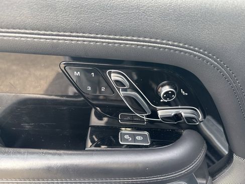 Used 2020 Land Rover Range Rover HSE image 49