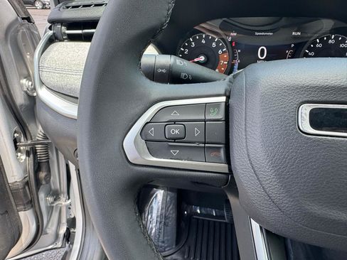 Used 2024 Jeep Compass Latitude AWD/4WD image 25