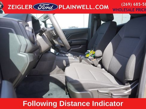 Used 2024 Chevrolet Colorado W/T image 17