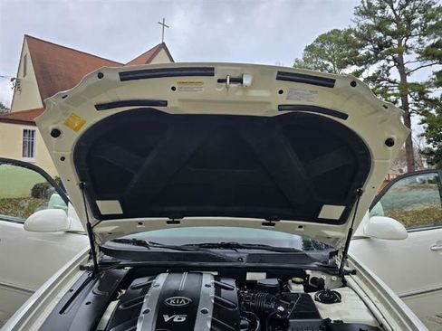 Used 2007 Kia Amanti w/ Leather Pkg image 24