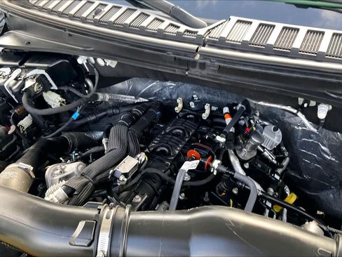 Used 2024 Ford Expedition Limited RWD image 30