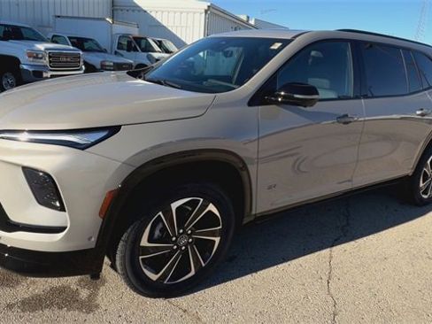 New 2026 Buick Enclave Sport Touring w/ Super Cruise Package image 38