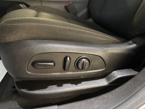 Used 2021 GMC Acadia SLE w/ Driver Convenience Package AWD/4WD image 13