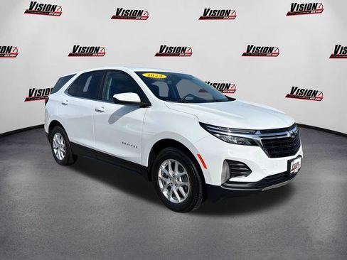 Used 2024 Chevrolet Equinox LT w/ LPO, Floor Liner Package AWD/4WD image 3