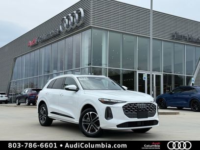 Used 2025 Audi Q5 Premium w/ Convenience Package