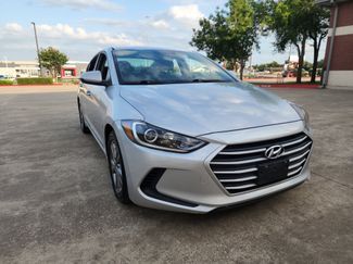Used 2018 Hyundai Elantra SEL image 1