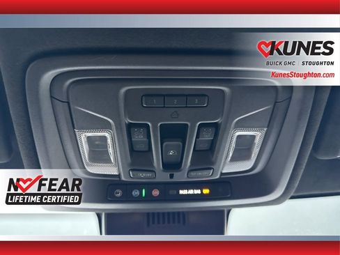 Used 2024 GMC Sierra 2500 AT4X image 38