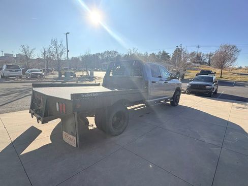 Used 2022 RAM 3500 Tradesman w/ Chrome Appearance Group image 8