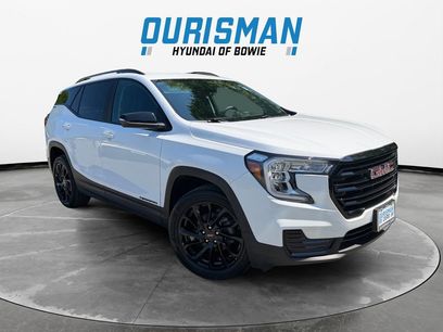 Used 2023 GMC Terrain SLE w/ Driver Convenience Package