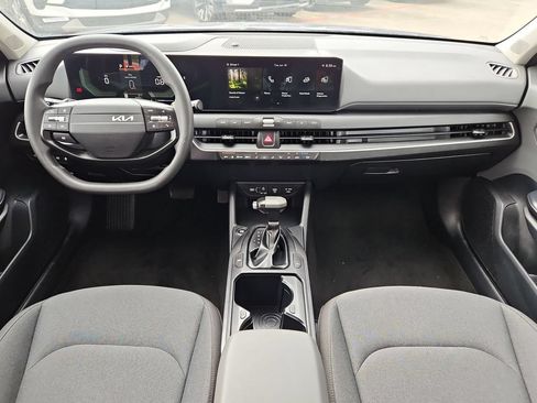 Used 2025 Kia K4 FWD image 25