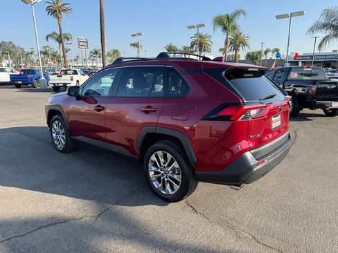 Used 2024 Toyota RAV4 XLE Premium image 4