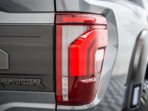 Used 2025 Ford F150 Raptor AWD/4WD image 8