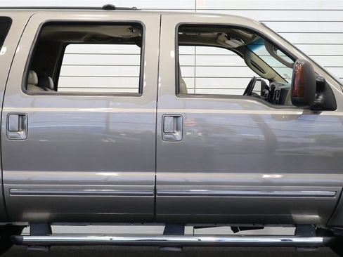 Used 2005 Ford Excursion Limited image 49