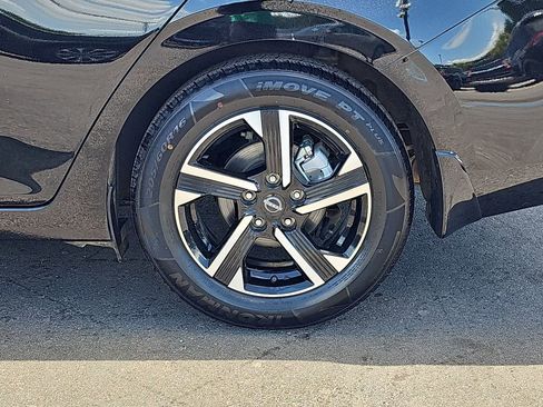 Used 2025 Nissan Sentra SV w/ All-Weather Package FWD image 35