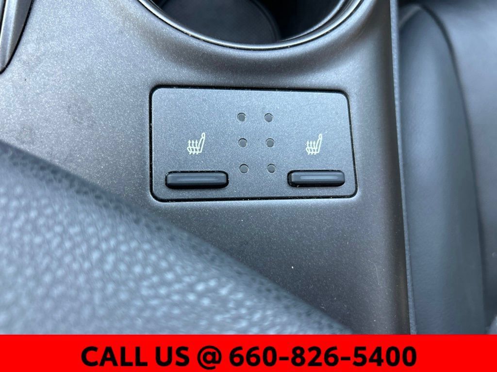 Used 2021 Toyota Camry XSE FWD image 21