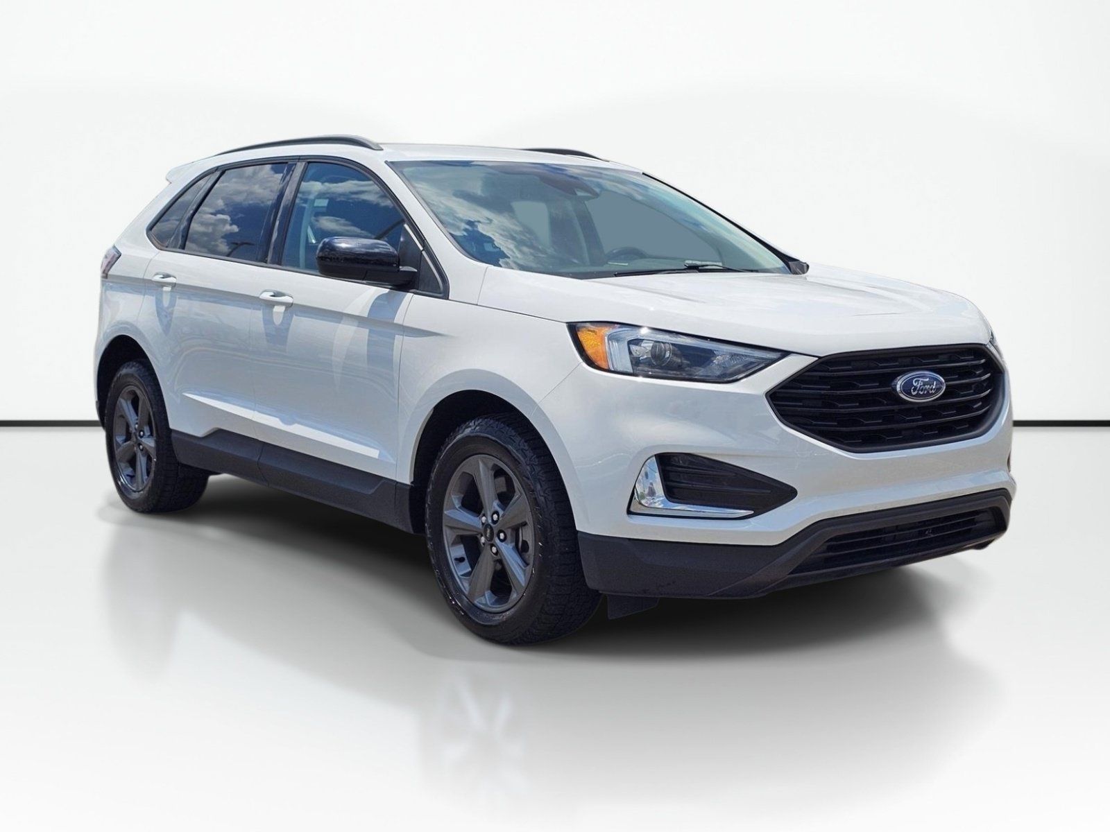 Used 2023 Ford Edge SEL w/ Sport Appearance Package AWD/4WD image 5
