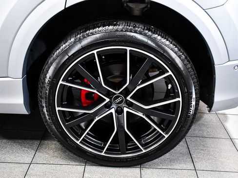 Used 2023 Audi Q8 Premium Plus AWD/4WD image 8