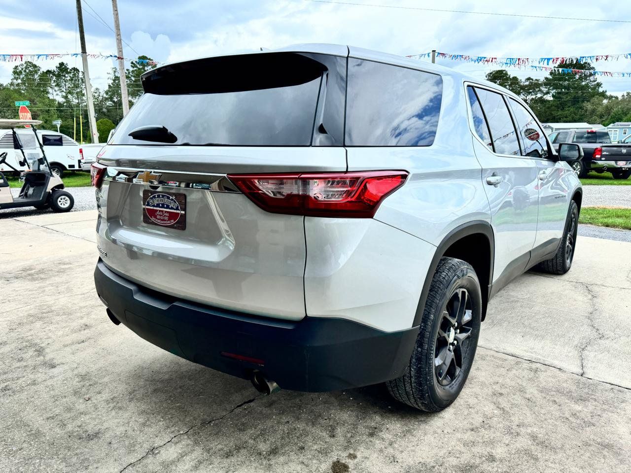 Used 2021 Chevrolet Traverse LS FWD image 5