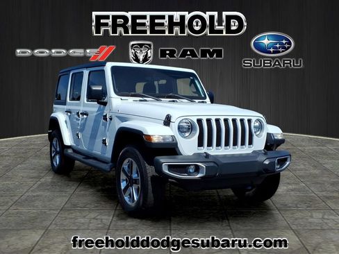 Used 2018 Jeep Wrangler Unlimited Sahara AWD/4WD image 1