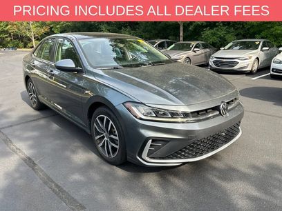 Used 2025 Volkswagen Jetta SE