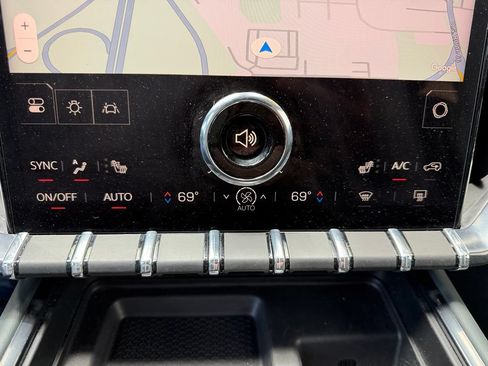 Used 2025 GMC Acadia AT4 w/ Super Cruise Package AWD/4WD image 17