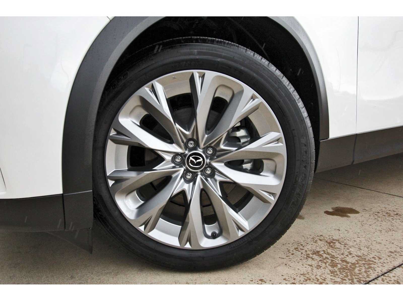 Used 2026 MAZDA CX-90 3.3 Turbo w/ Preferred Package AWD/4WD image 30